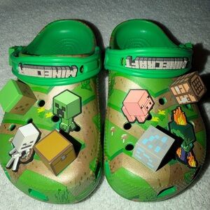 Minecraft CROCS boys size 1
